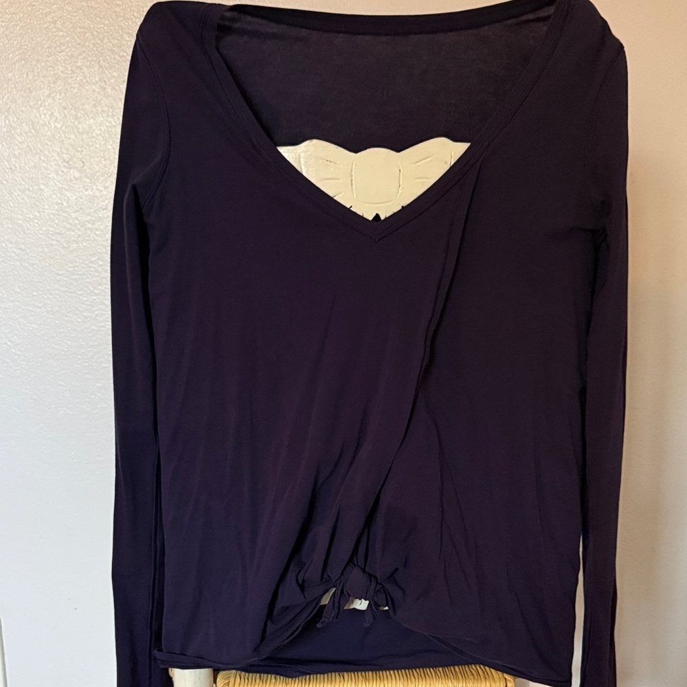 Lululemon Cross  Tie  front long sleeve   Purple V-Neck Women's Top size 4